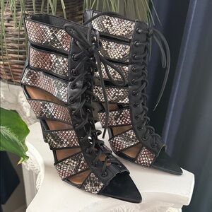 Lace-Up Snakeskin Pattern Heeled Boots